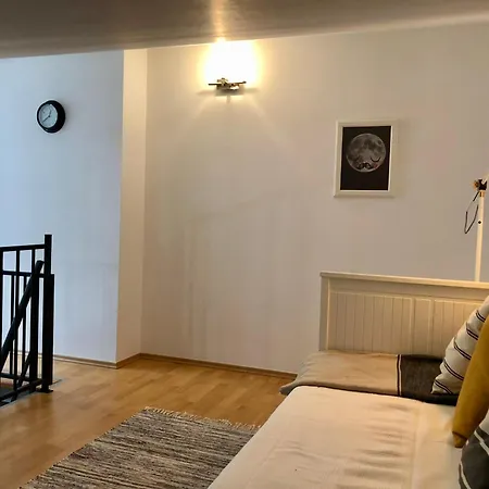 Valsaline 41 Daire Pula